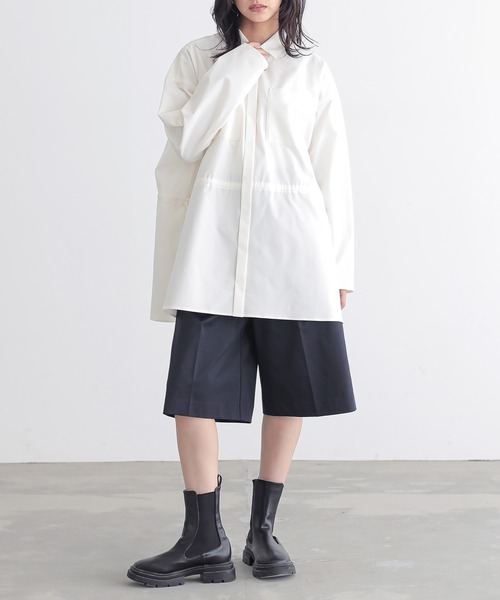 for/c(フォーシー)の「ウエストドロストシャツ【サスティナブル】(シャツ/ブラウス・レディース・ブラック/オフホワイト・M/L)」の9枚目の写真