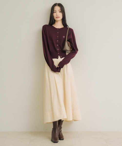 NEUNA（ヌナ）の「エンブレムベーシックカーディガン（カーディガン/ボレロ・レディース・ブラック/アイボリー/バーガンディー・FREE）」の7枚目の写真