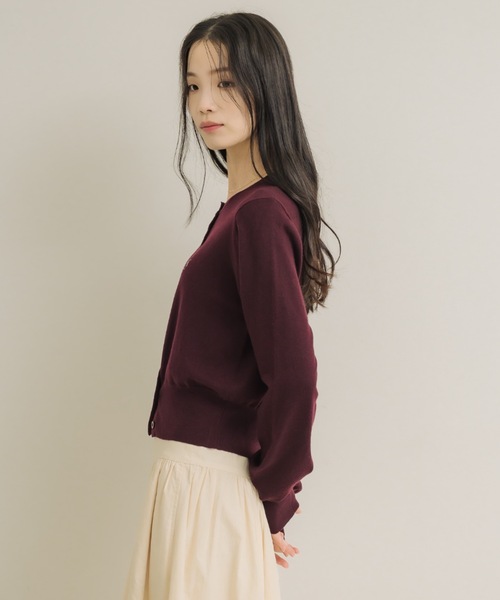 NEUNA（ヌナ）の「エンブレムベーシックカーディガン（カーディガン/ボレロ・レディース・ブラック/アイボリー/バーガンディー・FREE）」の21枚目の写真