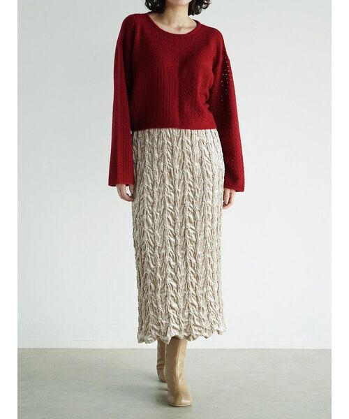 FIKA.（フィーカ）の「Crinkle velour skirt（スカート・レディース・キャメル/ベージュ/ネイビー・MEDIUM）」の13枚目の写真