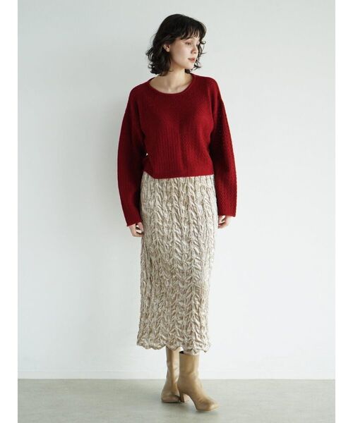 FIKA.（フィーカ）の「Crinkle velour skirt（スカート・レディース・キャメル/ベージュ/ネイビー・MEDIUM）」の18枚目の写真
