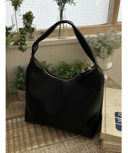 Edit Sheen（エディットシーン）の「ソフトタッチホーボーバッグ（ショルダーバッグ・レディース・キャメル/ベージュ/ブラック・FREE）」の15枚目の写真