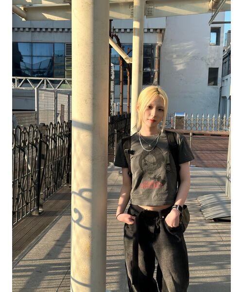 NOMANUAL(NOMANUAL)の「WASHED DENIM PANTS - BLACK(デニムパンツ・レディース・その他・SMALL/MEDIUM/LARGE/X-SMALL)」の6枚目の写真