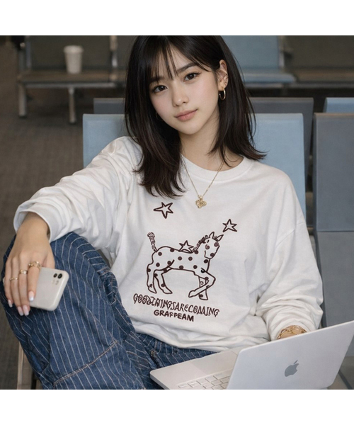 GRAVER（グレーバー）の「[ユニセックス]ドットポニー ヴィンテージ ロングスリーブ Tシャツ_5カラー（Tシャツ/カットソー・レディース・スカイブルー/インディゴブルー/アイボリー/ホワイト/ブラック・MEDIUM/LARGE）」の2枚目の写真