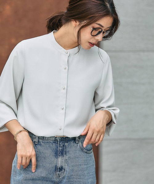 GLOBAL WORK(グローバルワーク)の「キレイつづく襟2WAYブラウス/581011(シャツ/ブラウス・レディース・ブラック/グレイッシュベージュ/オフホワイト・SMALL/MEDIUM/LARGE)」の3枚目の写真