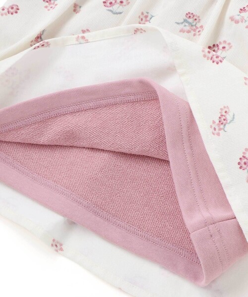 BeBe(ベベ)の「【お揃い】シャツコールGirlyフラワープリントドッキングプルオーバー(スウェット・キッズ・ピンク系その他・140cm/120cm/130cm/110cm)」の6枚目の写真