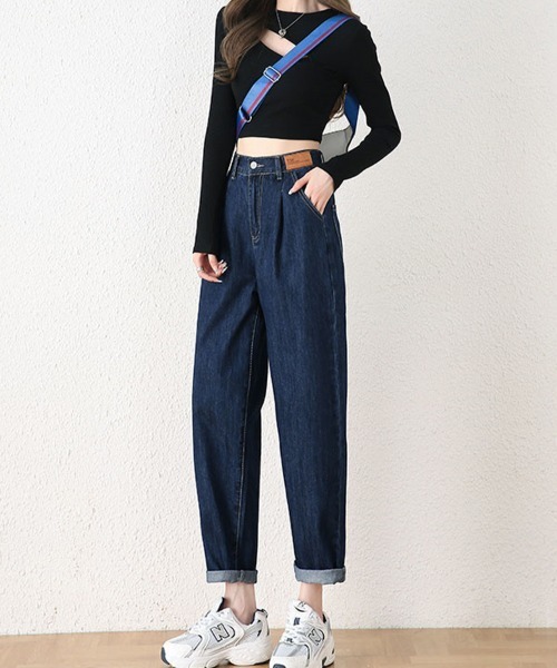SallyLunn(サリーラン)の「テーパードデニムパンツ(デニムパンツ・レディース・ブルー・MEDIUM/LARGE)」の1枚目の写真