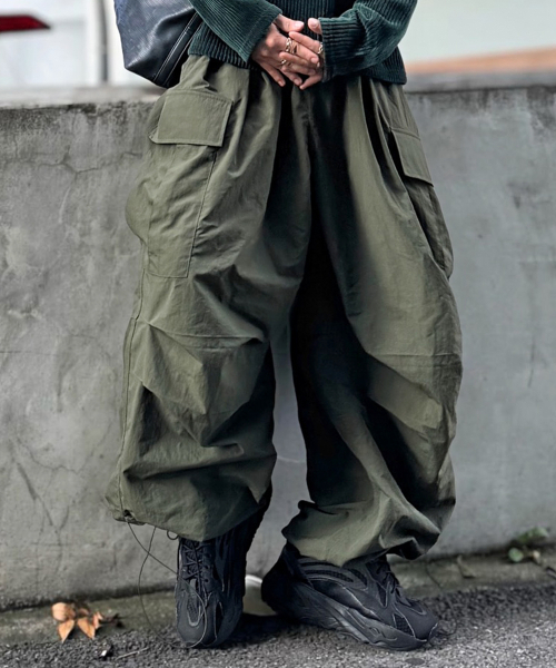 THE MILE（ザマイル）の「エムエルナイロンワイドバルーンストリングパンツ[カーキ]（スウェットパンツ・メンズ・その他・SMALL/MEDIUM/LARGE）」の3枚目の写真