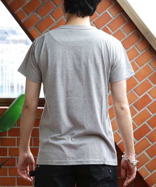 ８(eight)（エイト）の「ARMY Tシャツ（Tシャツ/カットソー・メンズ・グレー・MEDIUM/X-SMALL/SMALL）」の3枚目の写真