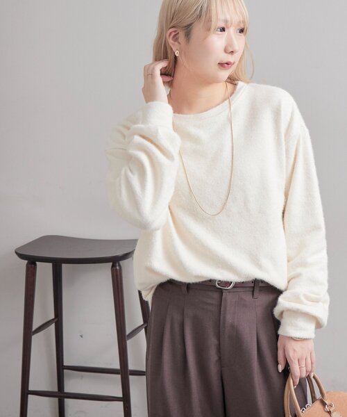 DISCOAT(ディスコート)の「フェザー裏毛プルオーバー(Tシャツ/カットソー・レディース・チャコールグレー/グレー/アイボリー・FREE)」の4枚目の写真