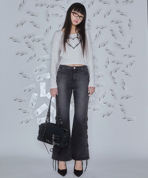Heart Tattoo（ハートタトゥー）の「belt design damage shoulder bag / ダメージ調　ベルトショルダーバッグ（トートバッグ・レディース・ブラック系/グレー系・FREE）」の9枚目の写真