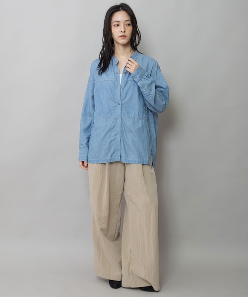 Munich(ミューニック)の「「速乾性】【通気性】2.25ozシアーデニムバンドカラーシャツ(シャツ/ブラウス・レディース・サックスブルー/ネイビー・FREE)」の10枚目の写真