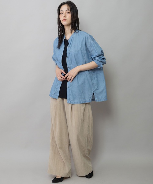Munich(ミューニック)の「「速乾性】【通気性】2.25ozシアーデニムバンドカラーシャツ(シャツ/ブラウス・レディース・サックスブルー/ネイビー・FREE)」の12枚目の写真