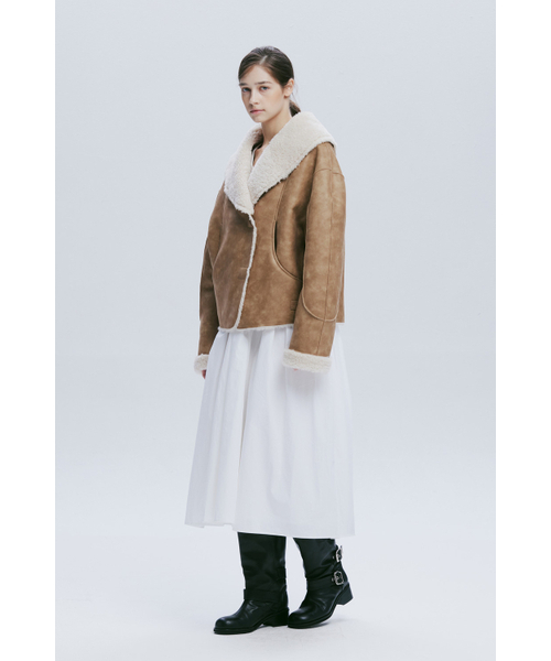 AFTERHOURS(アフターアワーズ)の「SHAWL COLLAR MUSTANG JACKET (BEIGE)(ムートンコート・レディース・その他・FREE)」の2枚目の写真