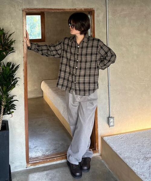MIDSUN(ミッドサン)の「Dark Check Shirt-Black(シャツ/ブラウス・レディース・ブラック・M/L)」の5枚目の写真