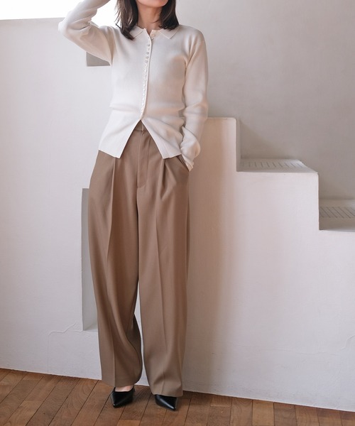 AKTE（アクテ）の「サムホールポロニットカーディガン（ニット/セーター・レディース・ホワイト/チャコールグレー・FREE）」の3枚目の写真