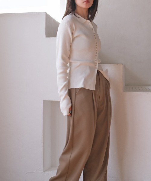 AKTE（アクテ）の「サムホールポロニットカーディガン（ニット/セーター・レディース・ホワイト/チャコールグレー・FREE）」の10枚目の写真