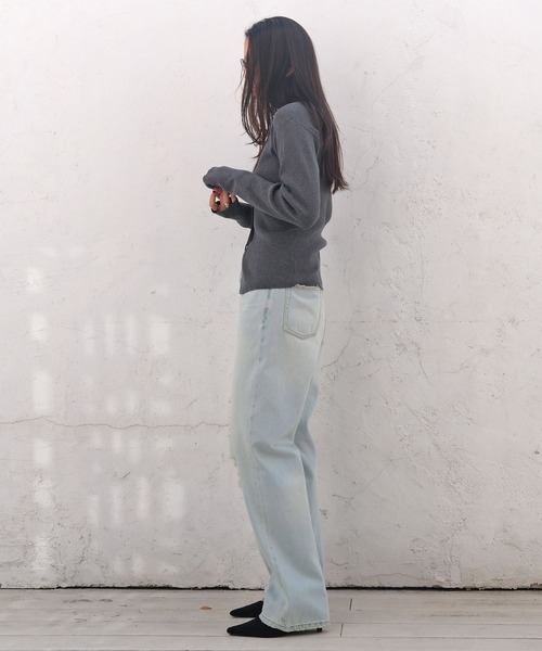 AKTE（アクテ）の「サムホールポロニットカーディガン（ニット/セーター・レディース・ホワイト/チャコールグレー・FREE）」の13枚目の写真