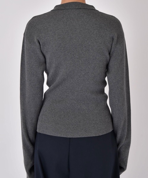 AKTE（アクテ）の「サムホールポロニットカーディガン（ニット/セーター・レディース・ホワイト/チャコールグレー・FREE）」の22枚目の写真