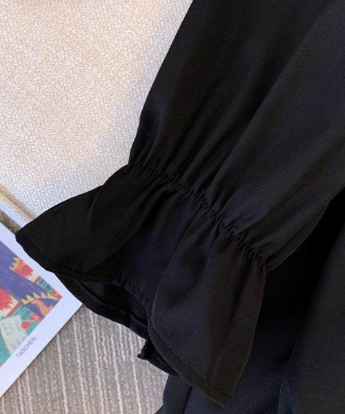 ONEP STAR(ワンピスター)の「Vネック×ティアードロングワンピース(ワンピース・レディース・ブラック・MEDIUM/LARGE/X-LARGE)」の13枚目の写真