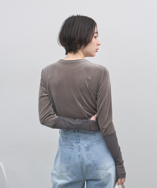 &. NOSTALGIA(アンドドットノスタルジア)の「シアーフロッキー袖口シアー切替トップス(Tシャツ/カットソー・レディース・チャコールグレー/オフホワイト・FREE)」の8枚目の写真