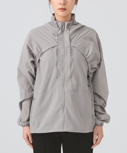 THE NORTH FACE（ザノースフェイス）の「THE NORTH FACE / スウォッシュ ジャケット（ナイロンジャケット・レディース・グレー・MEDIUM）」の8枚目の写真