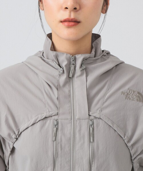 THE NORTH FACE（ザノースフェイス）の「THE NORTH FACE / スウォッシュ ジャケット（ナイロンジャケット・レディース・グレー・MEDIUM）」の12枚目の写真