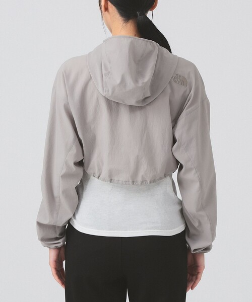 THE NORTH FACE（ザノースフェイス）の「THE NORTH FACE / スウォッシュ ジャケット（ナイロンジャケット・レディース・グレー・MEDIUM）」の21枚目の写真