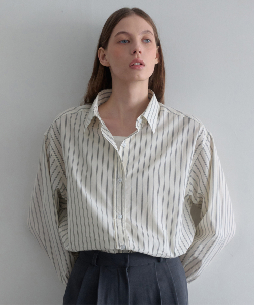 LENAV(ルナブ)の「ニレストライプシャツ (スティンブラック)(シャツ/ブラウス・レディース・その他・SMALL/MEDIUM)」の1枚目の写真