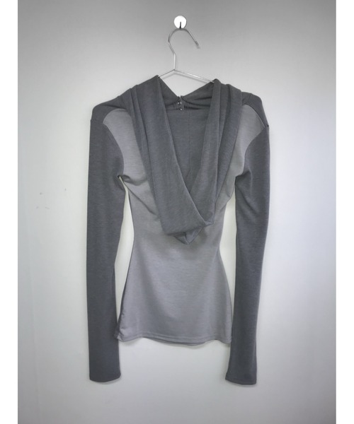 THEAIRTOWN(ジエアタウン)の「pistachio two tone hoodie(パーカー・レディース・ブラウン/ブラック/ブルー・FREE)」の21枚目の写真