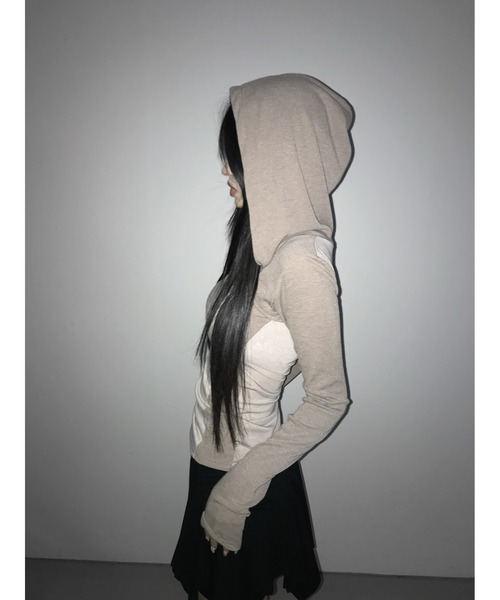 THEAIRTOWN(ジエアタウン)の「pistachio two tone hoodie(パーカー・レディース・ブラウン/ブラック/ブルー・FREE)」の11枚目の写真
