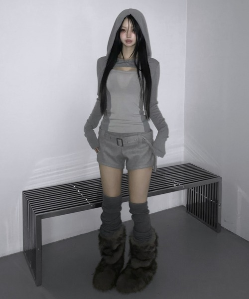 THEAIRTOWN(ジエアタウン)の「pistachio two tone hoodie(パーカー・レディース・ブラウン/ブラック/ブルー・FREE)」の7枚目の写真