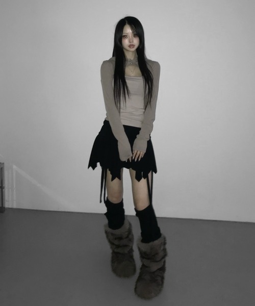 THEAIRTOWN(ジエアタウン)の「pistachio two tone hoodie(パーカー・レディース・ブラウン/ブラック/ブルー・FREE)」の12枚目の写真