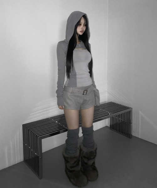 THEAIRTOWN(ジエアタウン)の「pistachio two tone hoodie(パーカー・レディース・ブラウン/ブラック/ブルー・FREE)」の8枚目の写真