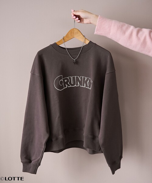 coen(コーエン)の「【CRUNKY(クランキー)/別注】アソートロゴ裏毛スウェット(スウェット・レディース・ナチュラル/オフホワイト/ダークブラウン/ライトグレー・M/L)」の22枚目の写真