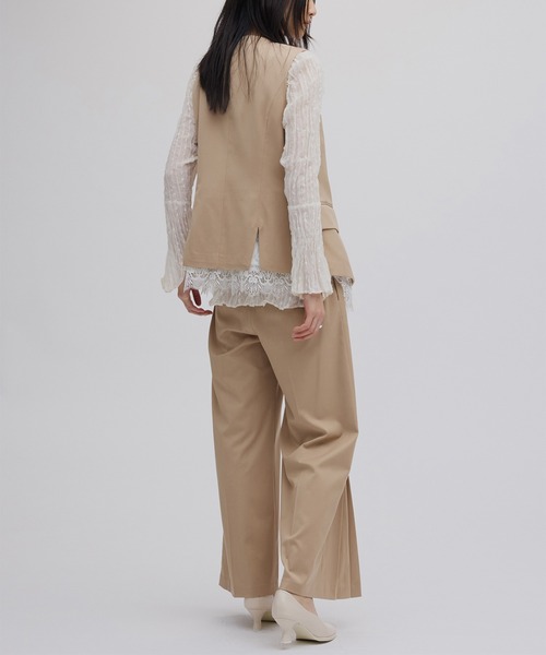 Ameri（アメリ）の「2WAY CREW NECK LACE TAKE OFF VEST（スーツ