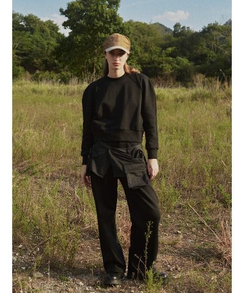 ELCHELE(エルチェレ)の「PIGMENT DYE UTILITY APRON(ベルト・レディース・ブラック/カーキ/オフホワイト・FREE)」の14枚目の写真