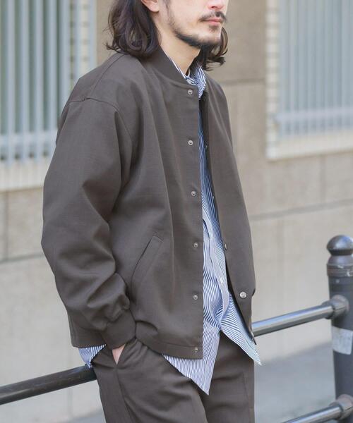 ITEMS URBANRESEARCH(アイテムズ アーバンリサーチ)の「『イージーケア/吸水速乾/接触冷感』高機能ドライタッチスナップブルゾン(楽着シリーズ)(ブルゾン・メンズ・ベージュ/スミクロ/グレー/カーキ・MEDIUM/LARGE)」の10枚目の写真