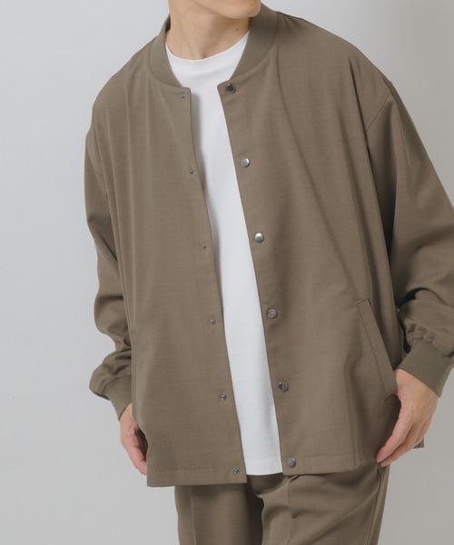 ITEMS URBANRESEARCH（アイテムズ アーバンリサーチ）の「『イージーケア/吸水速乾/接触冷感』高機能ドライタッチスナップブルゾン（ブルゾン・メンズ・ベージュ/スミクロ/グレー/カーキ・MEDIUM/LARGE）」の4枚目の写真