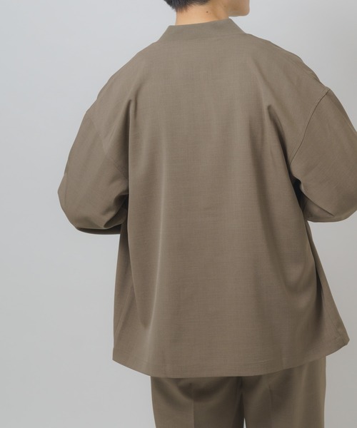 ITEMS URBANRESEARCH（アイテムズ アーバンリサーチ）の「『イージーケア/吸水速乾/接触冷感』高機能ドライタッチスナップブルゾン（ブルゾン・メンズ・ベージュ/スミクロ/グレー/カーキ・MEDIUM/LARGE）」の21枚目の写真