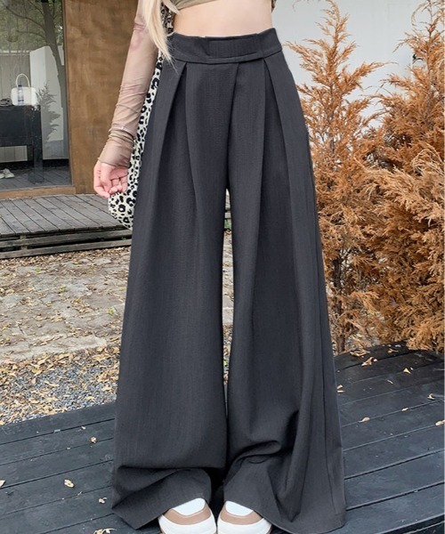 kirakiraShop(キラキラショップ)の「ウエスト調節 タック ワイドパンツ(その他パンツ・レディース・ワイン/ブラック/チャコール/ブラウン・XL/L/M/S)」の16枚目の写真
