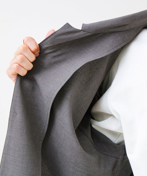 GLOSTER（グロスター）の「【春夏に着たい上品素材】リネンタッチドビーワークシャツ（シャツ/ブラウス・メンズ・グレー/ブラック・S/M/L）」の6枚目の写真