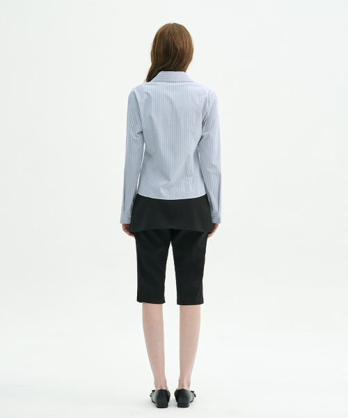 MICANE（ミケーネ）の「ボニー ピンタックストライプシャツ（シャツ/ブラウス・レディース・ライトグレー/ベージュ・LARGE/MEDIUM/X-LARGE/SMALL）」の6枚目の写真
