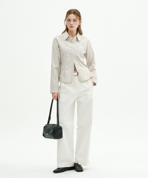 MICANE（ミケーネ）の「ボニー ピンタックストライプシャツ（シャツ/ブラウス・レディース・ライトグレー/ベージュ・LARGE/MEDIUM/X-LARGE/SMALL）」の10枚目の写真
