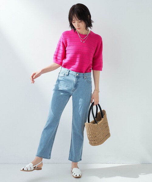 INDIVI（インディヴィ）の「【美脚／ストレッチ】ストレートデニム（デニムパンツ・レディース・ブルー/ライトブルー・40/38/36/15 /13/05）」の6枚目の写真