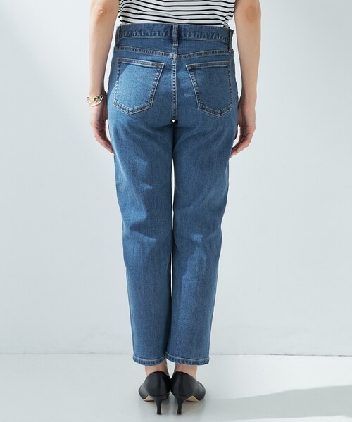 INDIVI（インディヴィ）の「【美脚／ストレッチ】ストレートデニム（デニムパンツ・レディース・ブルー/ライトブルー・40/38/36/15 /13/05）」の14枚目の写真