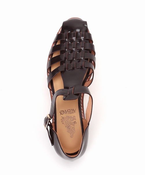 Spick & Span（スピックアンドスパン）の「ARTESANOS/アルテサノス グルカサンダル（サンダル・レディース・ブラウン/ホワイト系その他・37/36/38）」の10枚目の写真