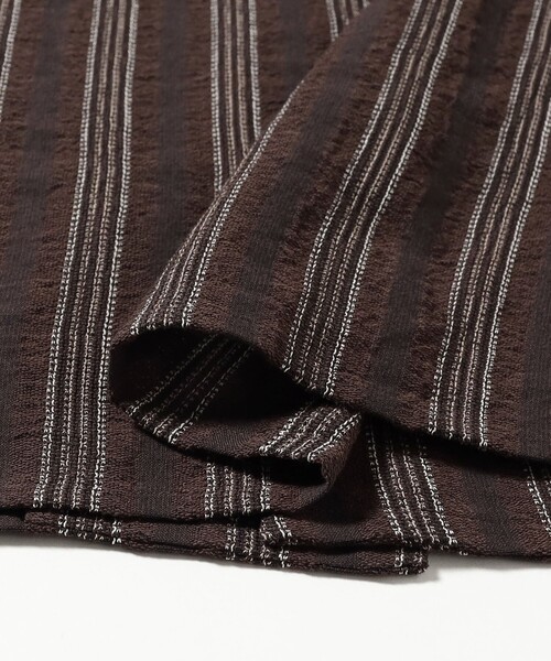 BEAMS PLUS(ビームスプラス)の「MOJITO / ABSHINTH SHIRT Stripe(シャツ/ブラウス・メンズ・ブラウン・SMALL/MEDIUM/LARGE/X-LARGE)」の7枚目の写真