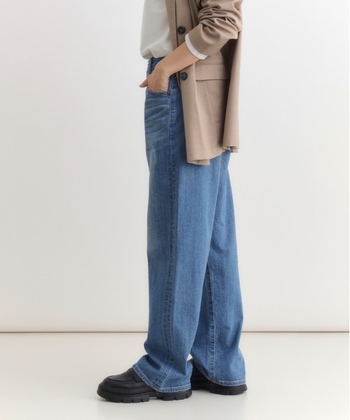SOMETHING（サムシング）の「【SOMETHING】ＥＬＳＡ ルーズストレート デニムパンツ (体型カバー / ミッドライズ / クリーン仕上げ)（デニムパンツ・レディース・ライトインディゴブルー・XS/S/M/L）」の3枚目の写真