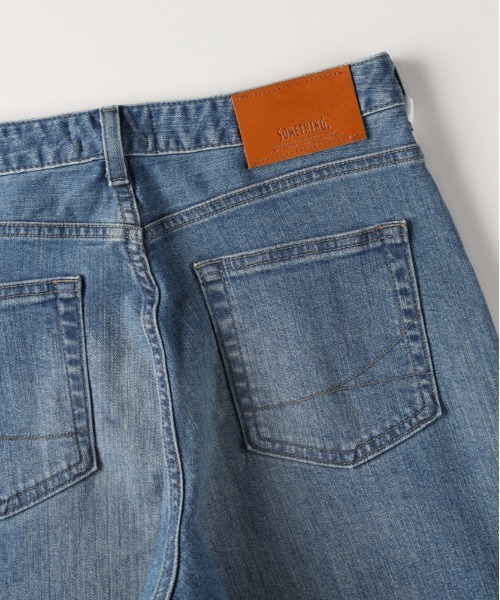SOMETHING（サムシング）の「【SOMETHING】ＥＬＳＡ ルーズストレート デニムパンツ (体型カバー / ミッドライズ / クリーン仕上げ)（デニムパンツ・レディース・ライトインディゴブルー・XS/S/M/L）」の10枚目の写真